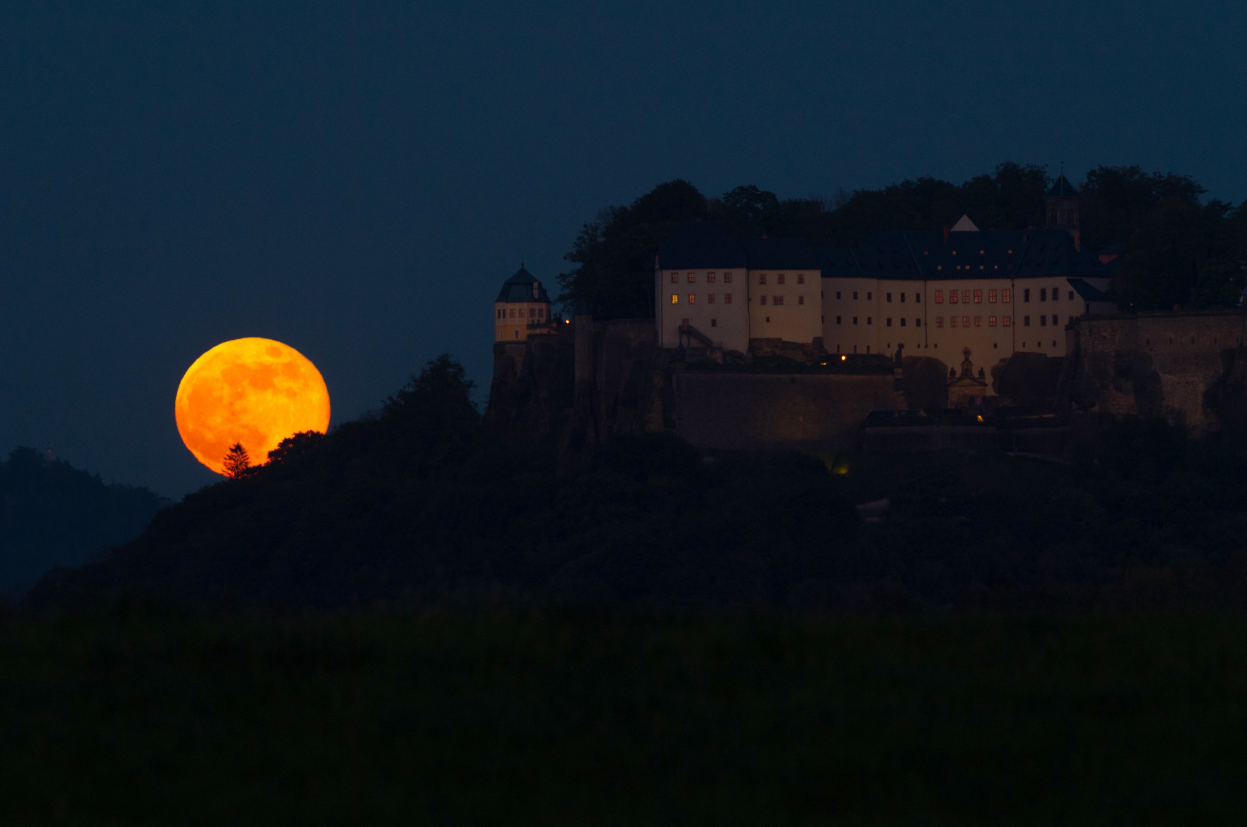 Full moon in Königstein