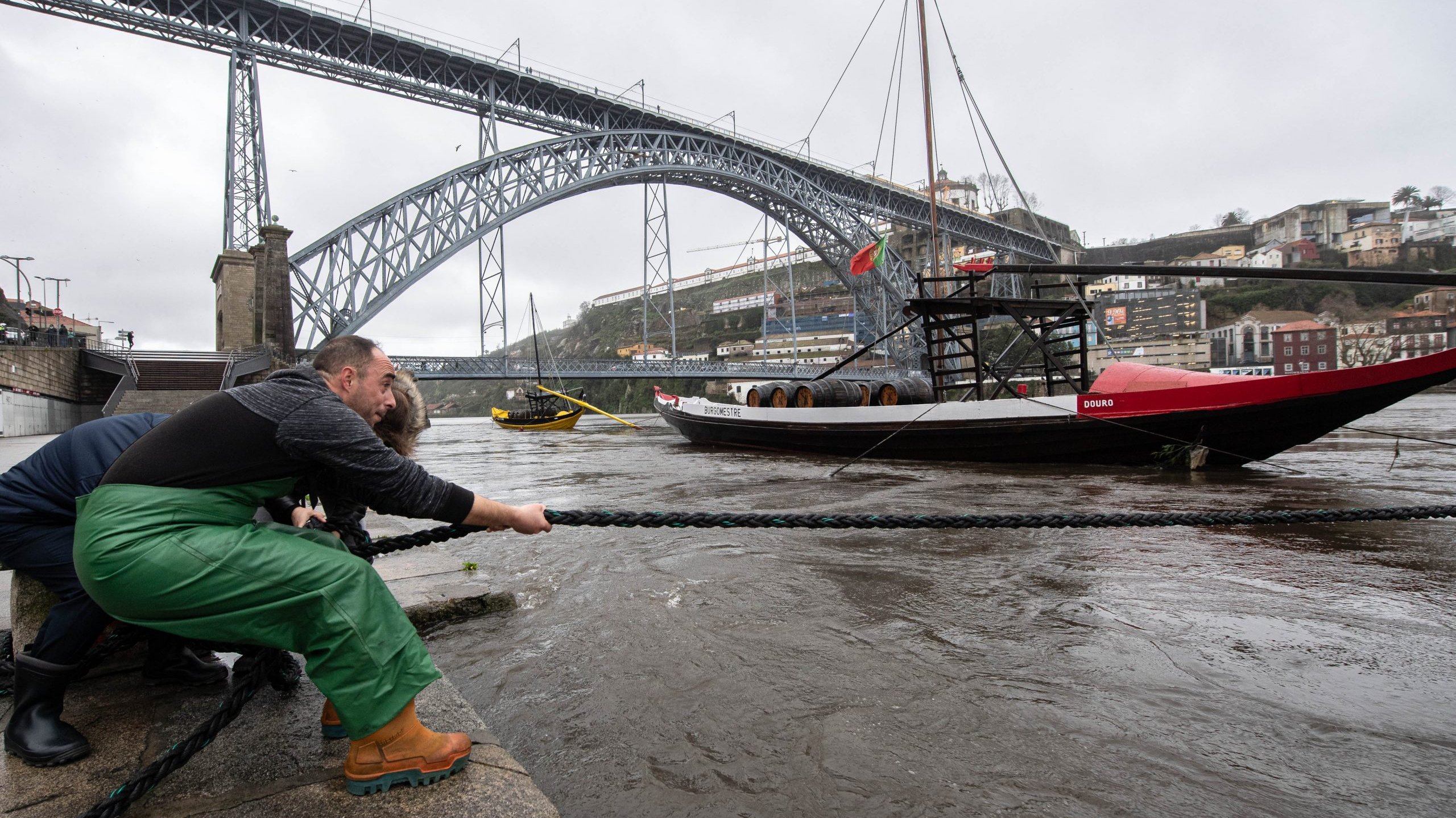 Investigação permitirá a detenção de &quot;importantes pista sobre a poluição na zona costeira&quot; do rio Douro