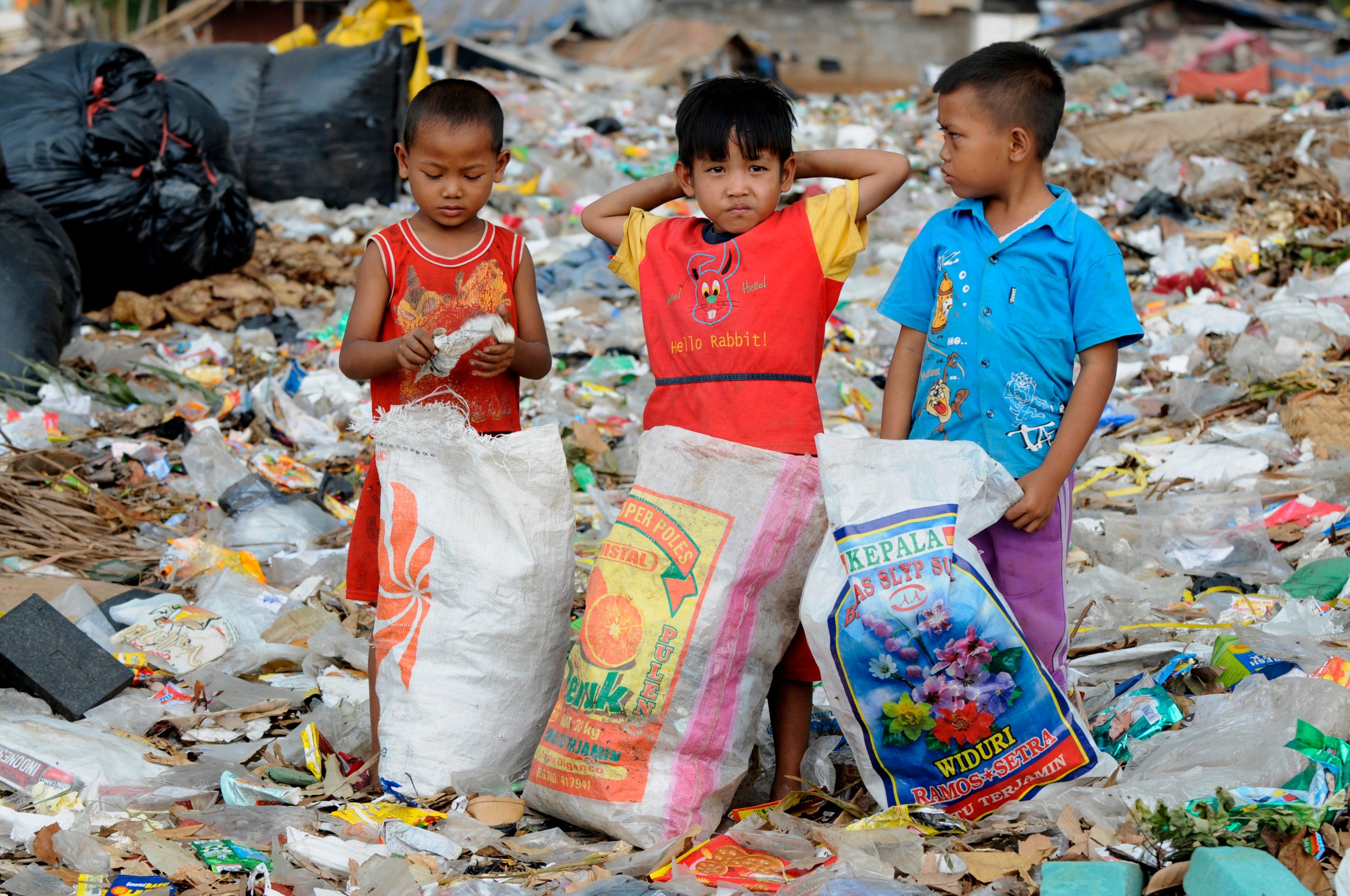 Indonesia - Poverty - Inside Jakarta&#039;s Garbage Dump