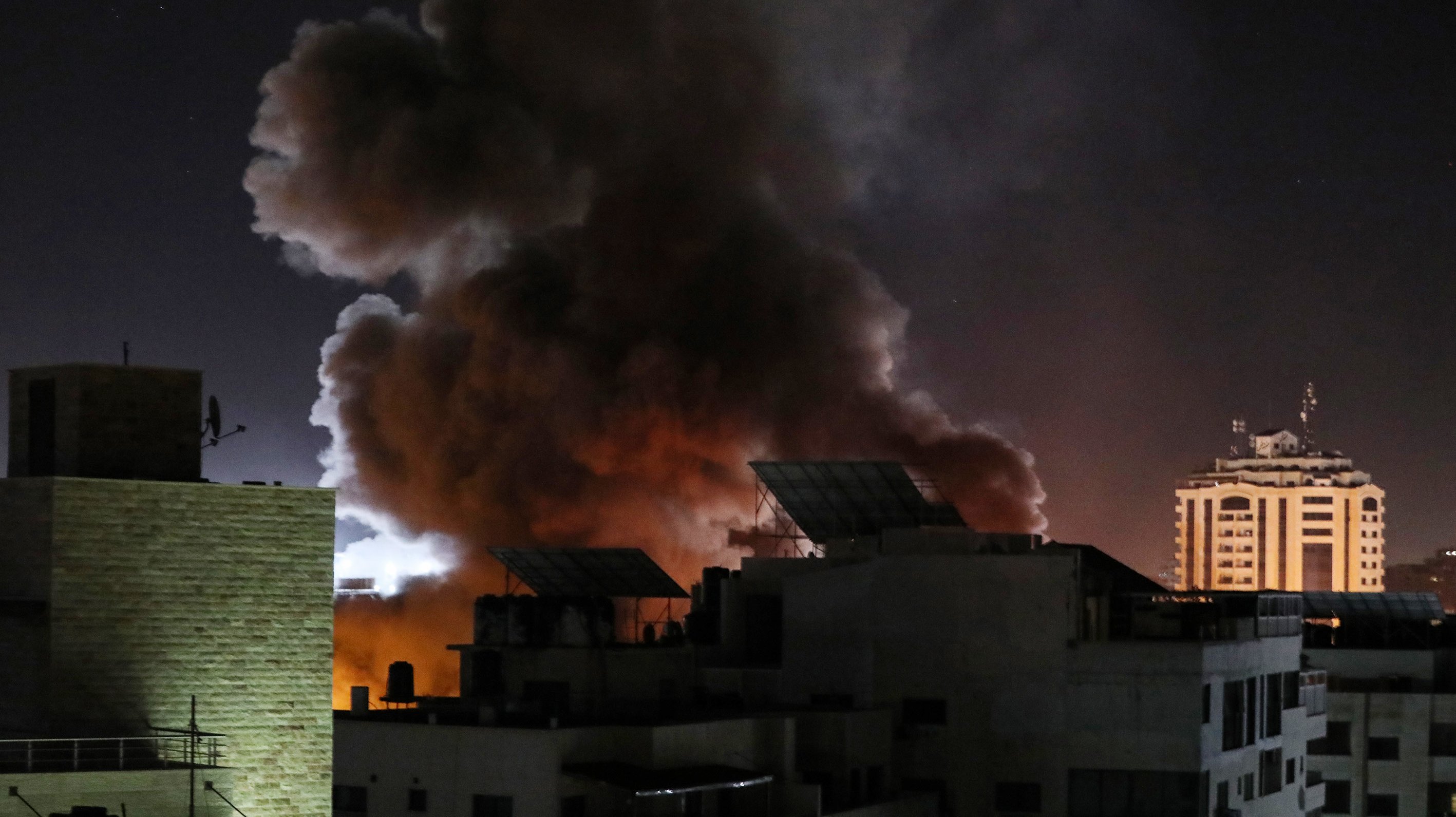 Israeli attacks over Gaza