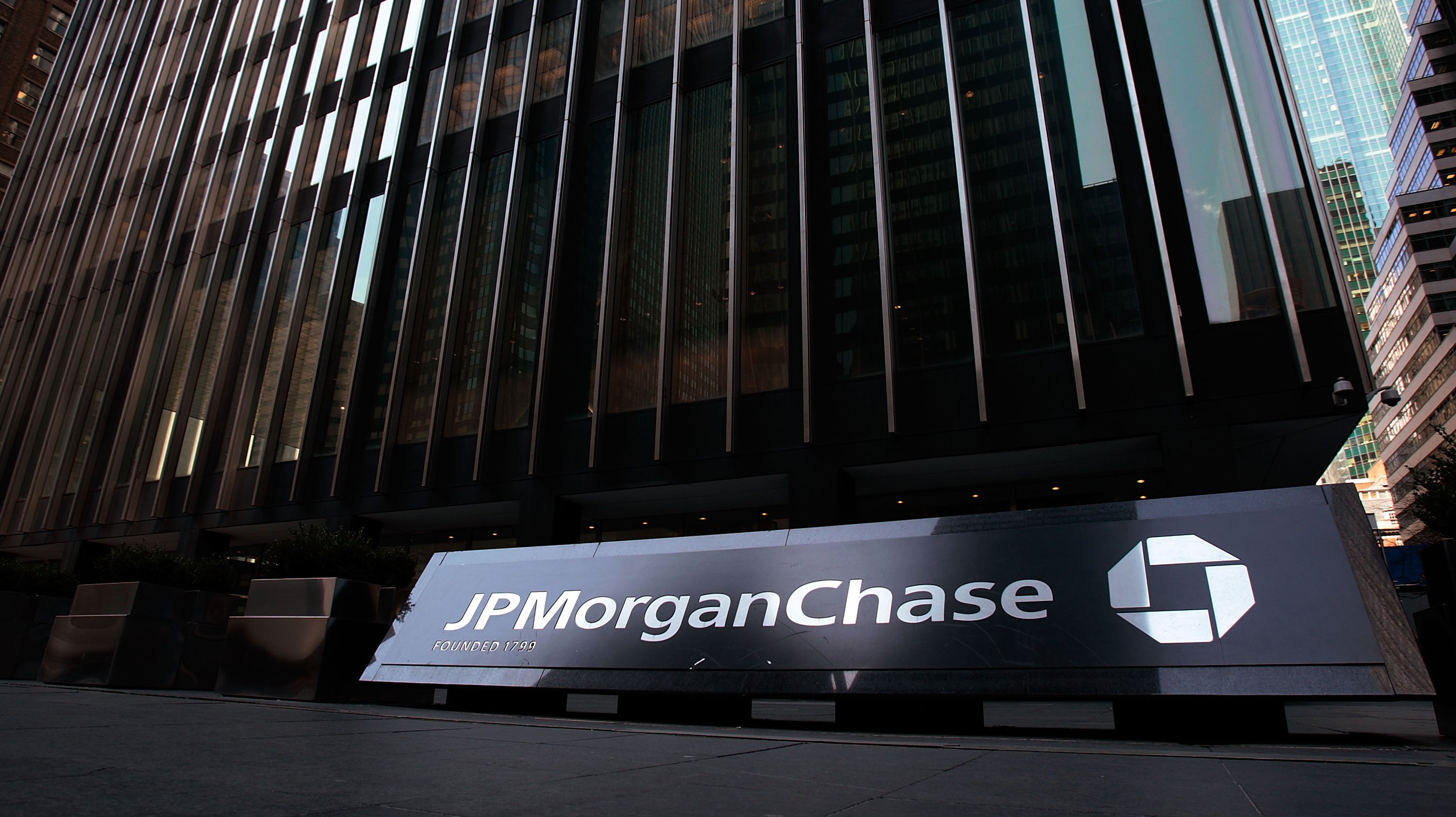 FILE PHOTO: JP Morgan Chase Posts 36 Percent Increase In Q2 ProfitsBear Stearns