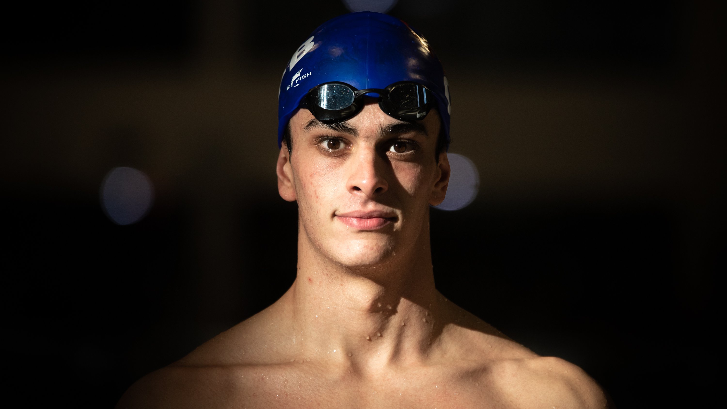 Reportagem &quot;O meu primeiro voto&quot;: Entrevista a Pedro Gomes de 18 anos, que é nadador do Belenenses. Piscinas do Jamor, Lisboa 14 de Janeiro de 2022 TOMÁS SILVA/OBSERVADOR