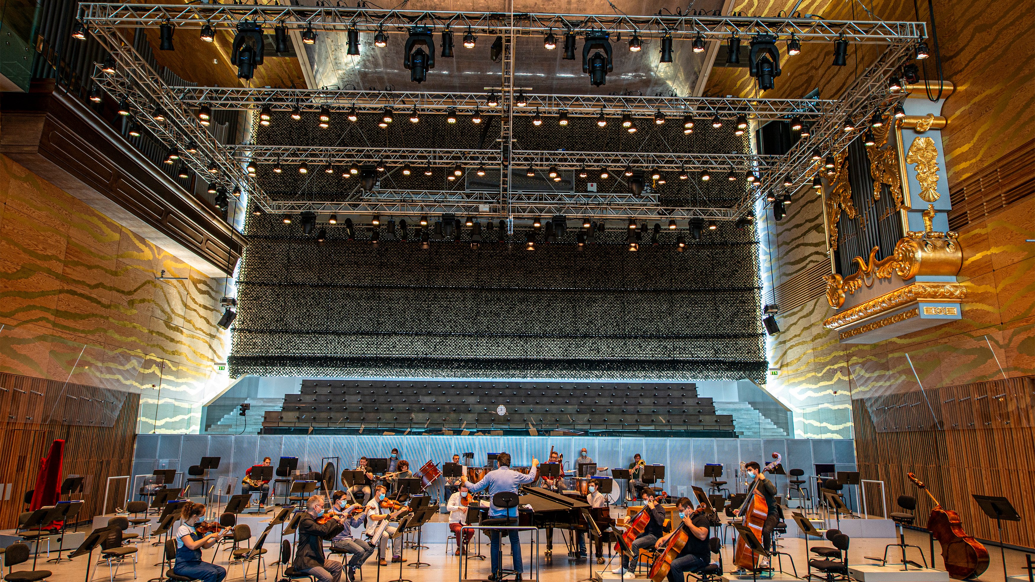 Casa da Música e ensaio da orquestra.