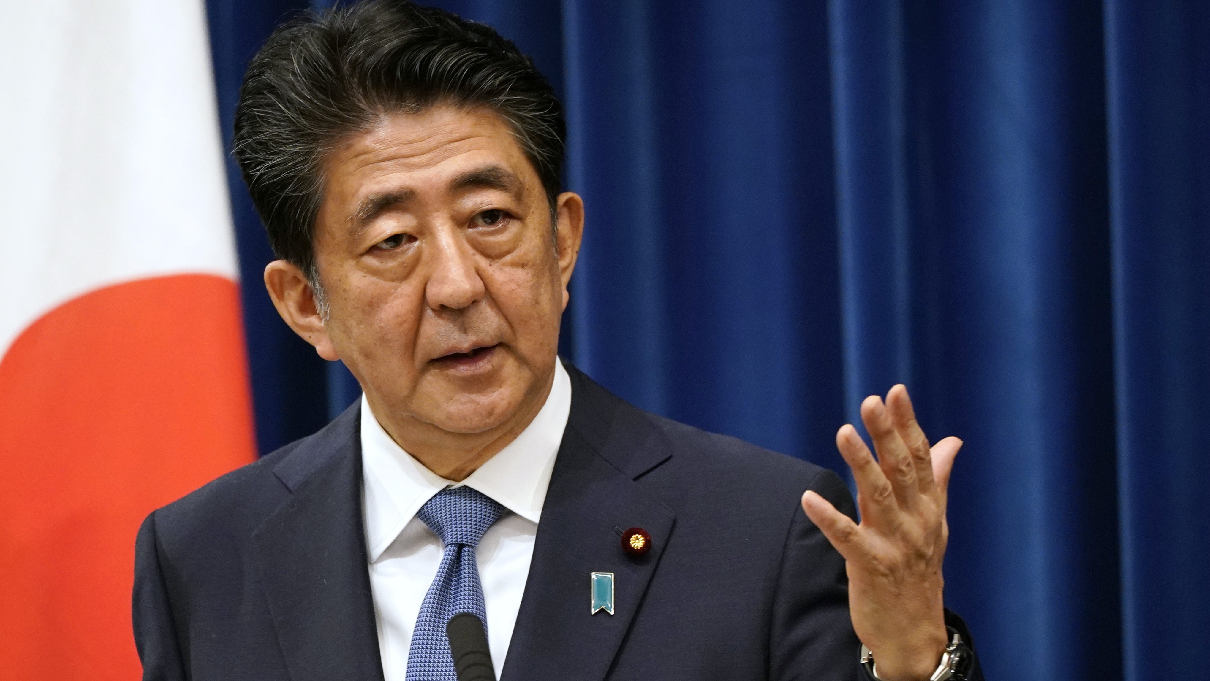 Japan&#039;s Prime Minister Abe Announces Resignation