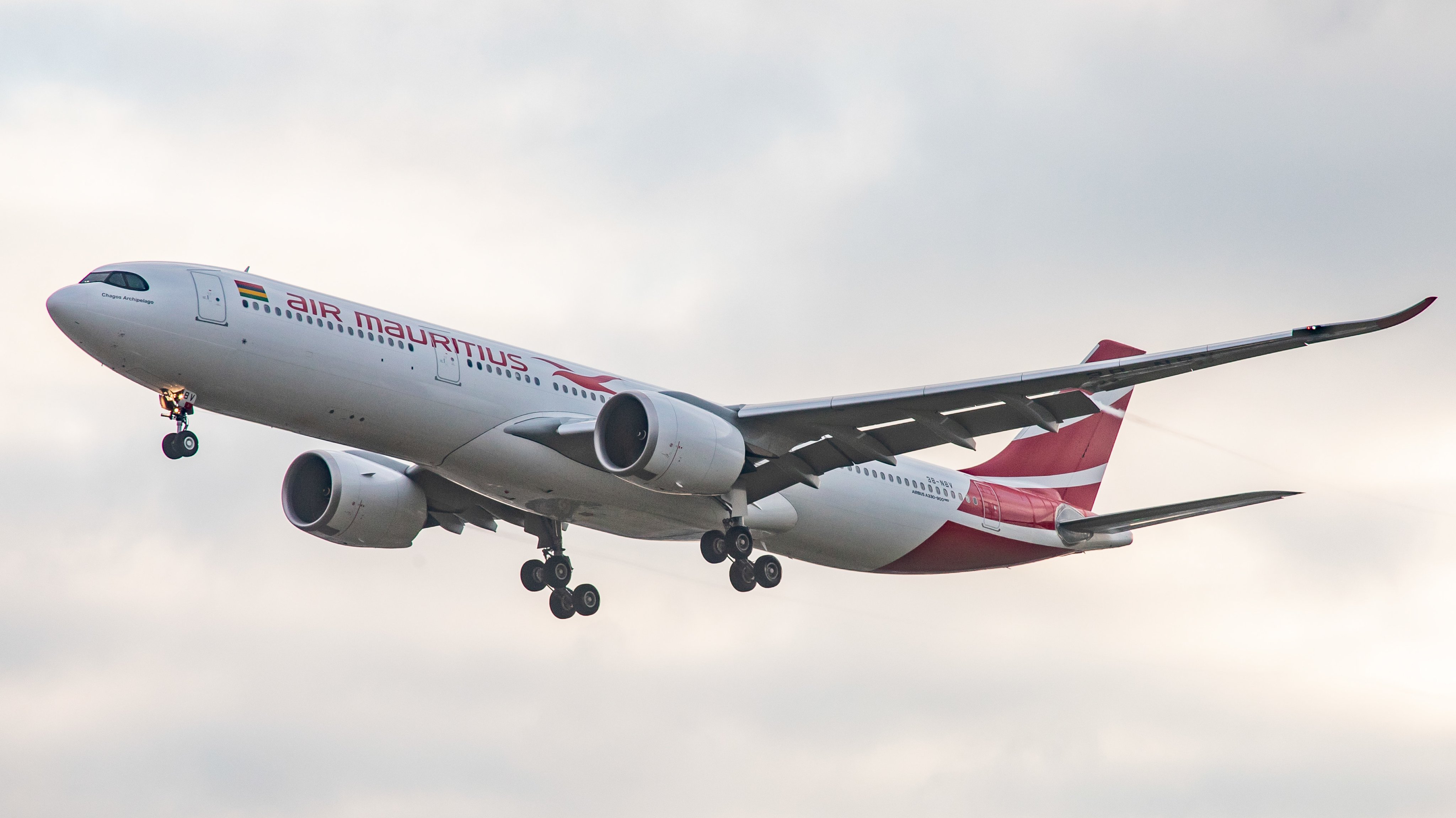 Avião da Air Mauritius, companhia onde foi encontrado o recém-nascido