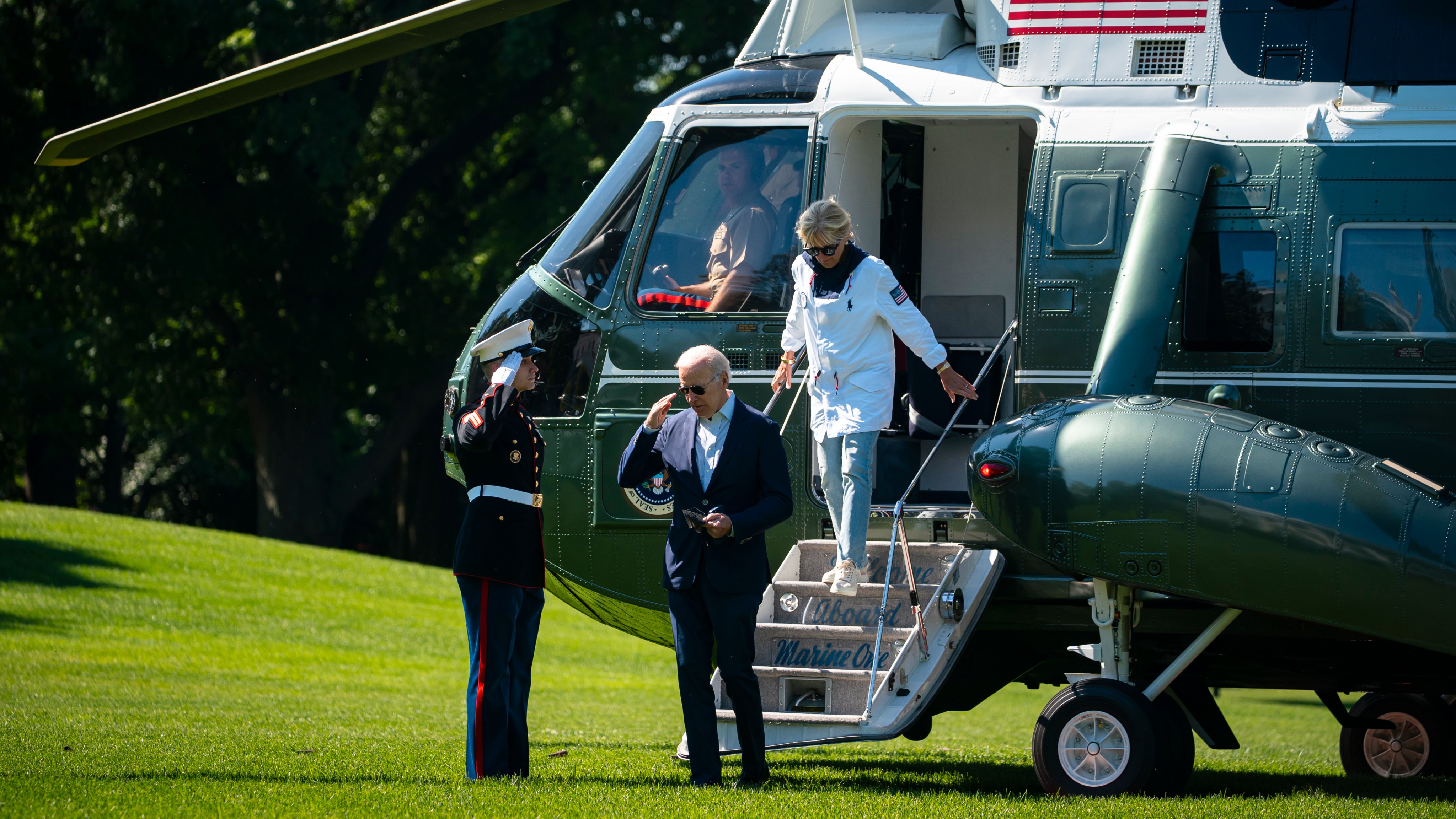 O Presidente norte-americano chega à Casa Branca após a viagem a Delaware