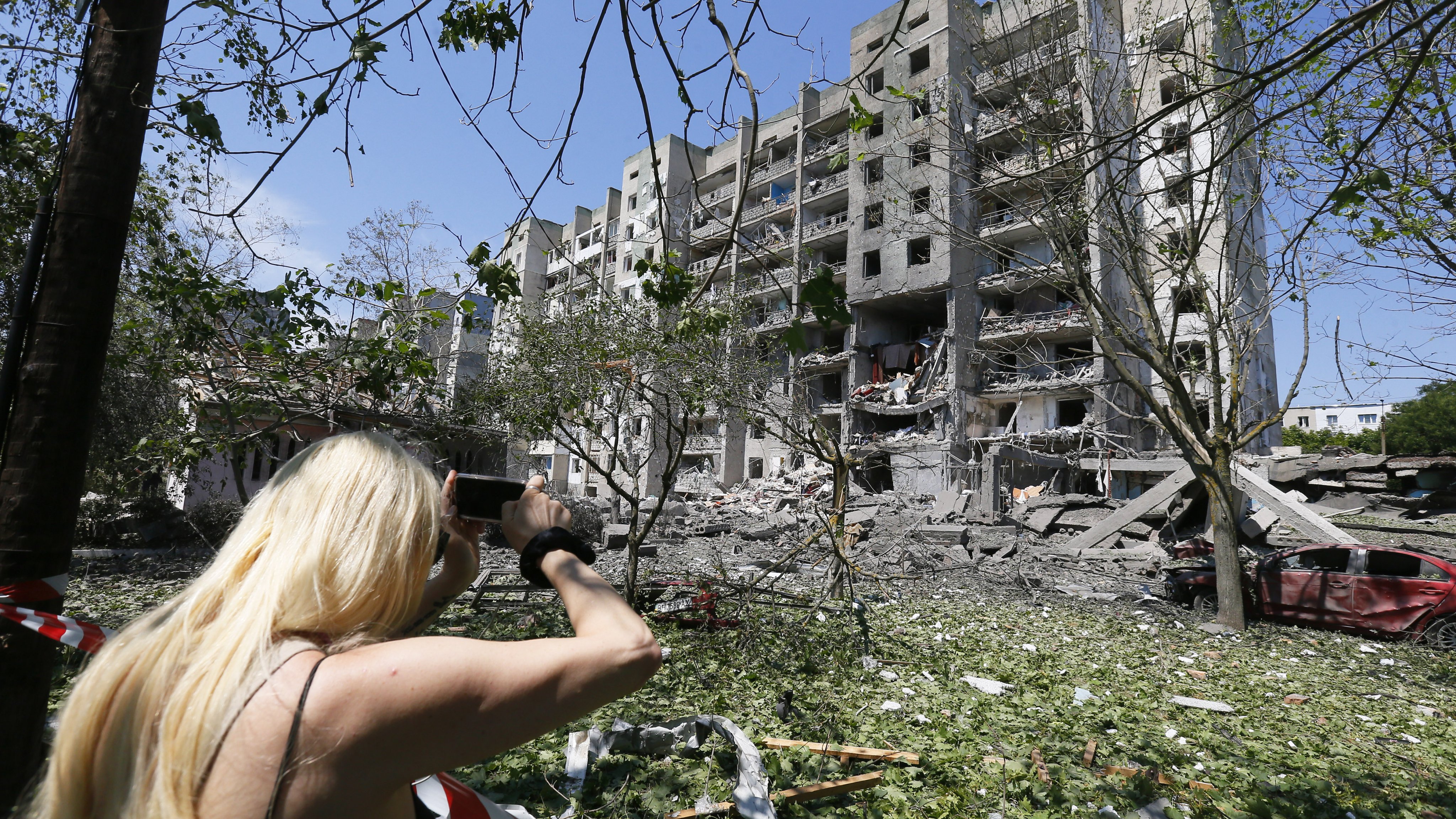 At least 17 dead as Russian missiles hit Odesa: Ukraine
