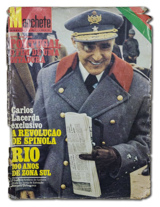 Capa da revista brasileira Manchete pouco depois do 25 de Abril