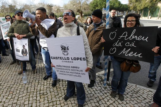 Trabalhadores da Socorama Castello Lopes manifestam-se