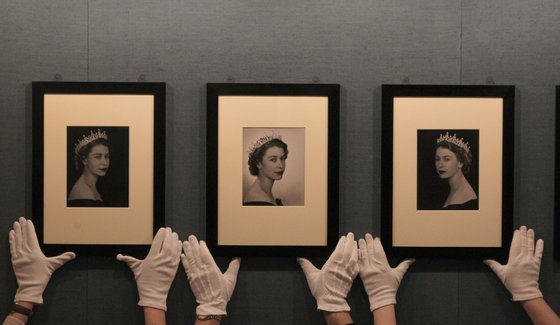 The Queen: Portraits of a Monach exhibition