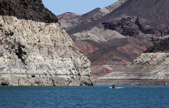 Lake Mead drops to just 27% capacity