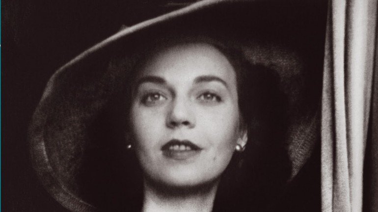 Sophia de Mello Breyner Andresen nasceu no Porto a 6 de novembro de 1919