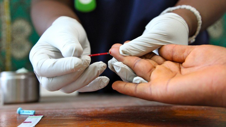 O número de testes rápidos de diagnóstico precoce do VIH tem vindo a cair nos últimos anos