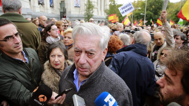 Vargas Llosa afirmou que o partido liderado por Pablo Iglesias tem uma &quot;uma origem antissistema
