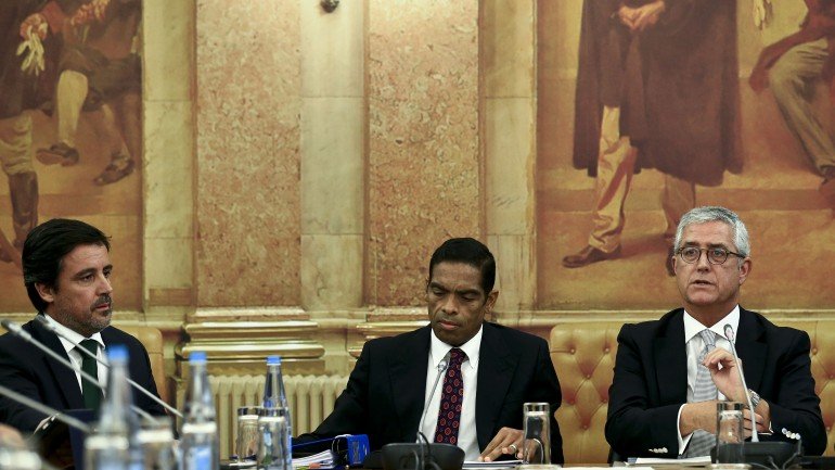 Álvaro Sobrinho e João Moita (esquerda) foram ex-responsáveis do BESA ouvidos no Parlamento
