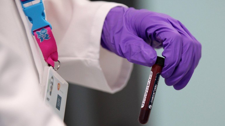 A unidade de saúde gastava 750 mil euros na importação de plasma sanguíneo