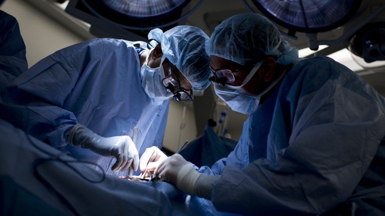 A cirurgia reconstrutiva aconteceu na África do Sul