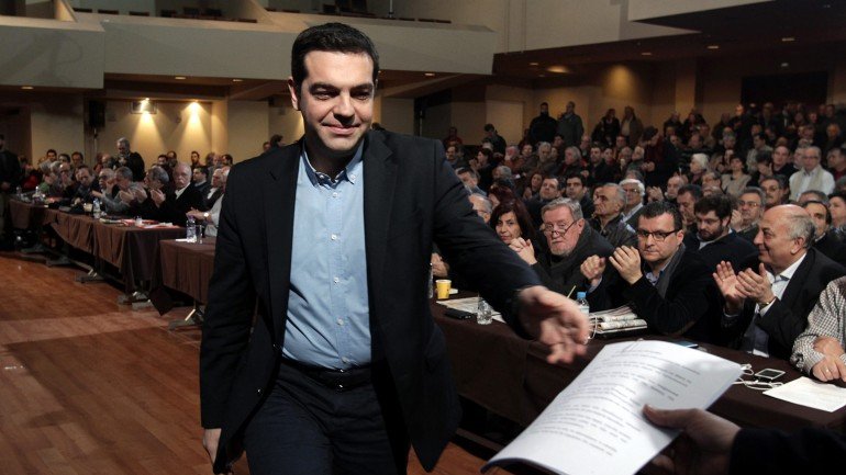 Fontes do executivo grego afirmaram que Atenas não procura &quot;inimigos externos&quot;.