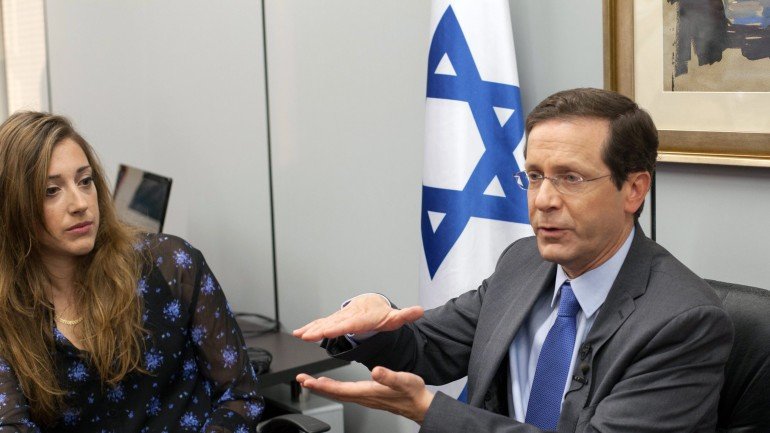 Isaac Herzog, líder da União Sionista, partido que lidera as sondagens.