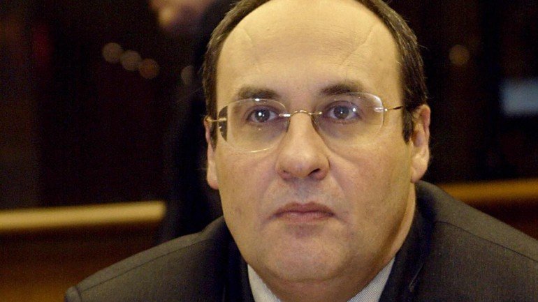 Foram vários os casos polémicos sobre políticos e suspeitas de fugas a impostos, como o que sucedeu com António Vitorino
