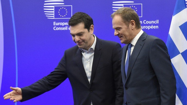 Presidente do Conselho Europeu assume que se sente &quot;irritado&quot;, por vezes, com a Grécia.