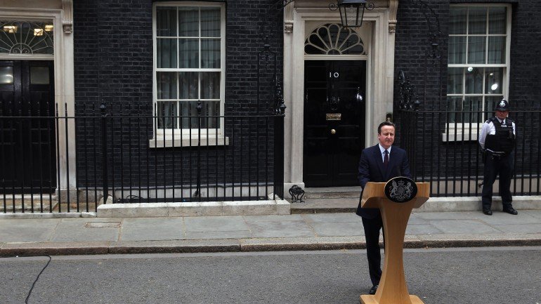 David Cameron tem mais cinco anos pela frente em Downing Street.