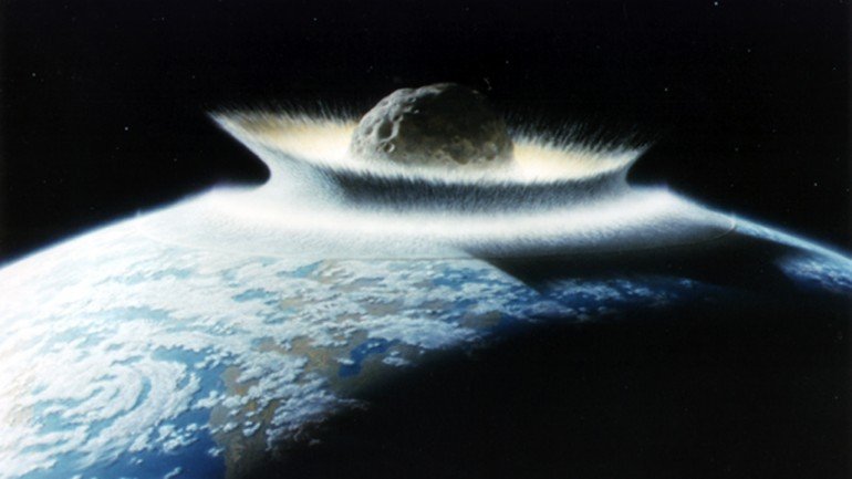Para ser potencialmente perigoso, o asteroide tem de ter mais de 150 metros de diâmetro