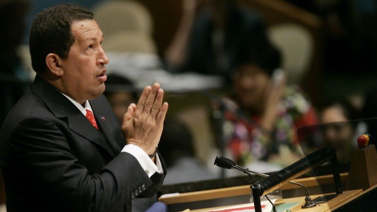 Em 2006, Hugo Chávez fez um discurso inteiro em que, em vez de dizer o nome de George W. Bush, disse &quot;o Diabo&quot;.