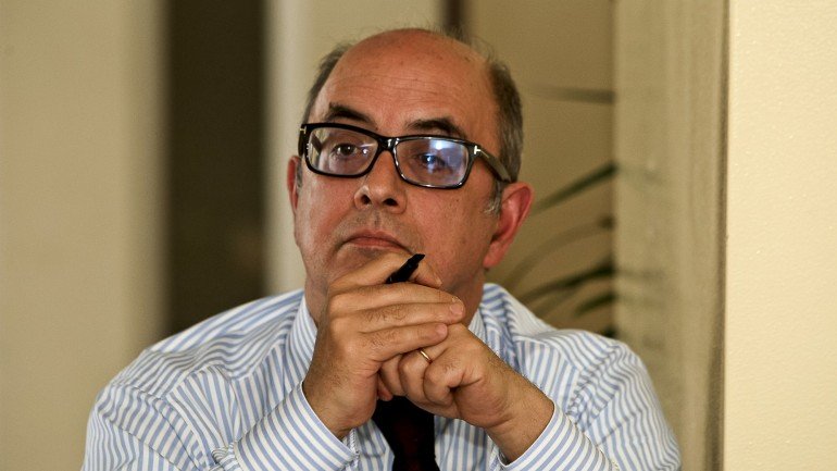 Azeredo Lopes na tertúlia do think tank do JN / Católica / Associação Comercial do Porto