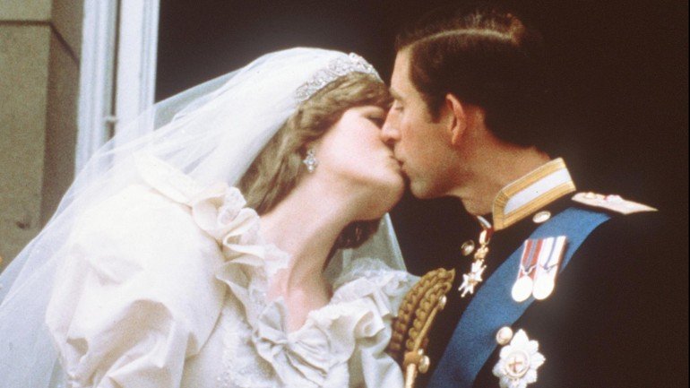 O casamento de Carlos e Diana aconteceu a 29 de julho de 1981.