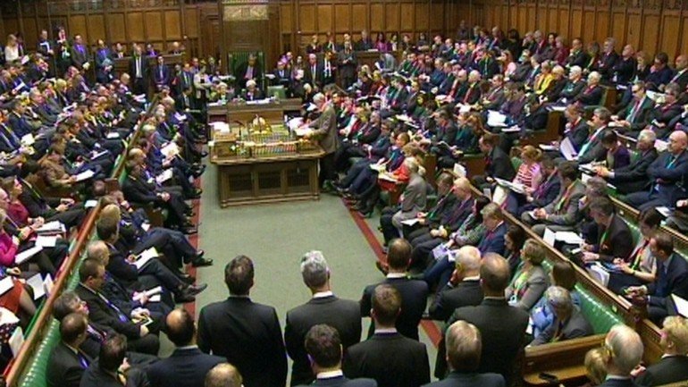 67 deputados trabalhistas terão votado a favor da proposta de Cameron