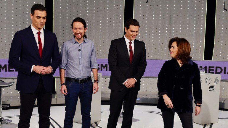 Rajoy teve hoje o primeiro debate televisivo. No último, o PP foi representado pela vice-presidente, Soraya Saenz de Santamaría