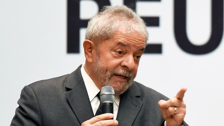 Lula da Silva é investigado por ocultar a posse de um apartamento tríplex no litoral de São Paulo