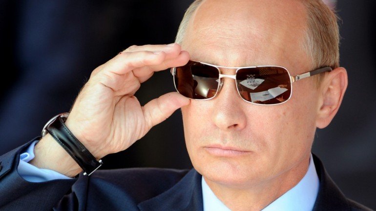 Vladmir Putin terá beneficiado alguns amigos através de bancos e contas fantasmas