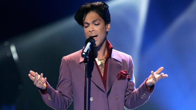 O museu online de Prince reúne 12 sites oficiais do artista