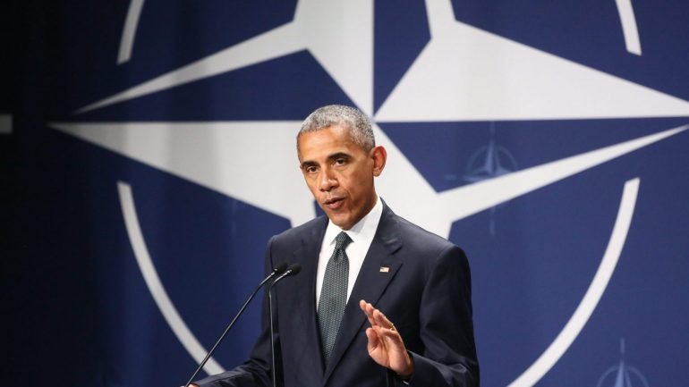 Obama encontrou-se com o seu homólogo polaco, Andrzej Duda, em Varsóvia, antes do início da cimeira da NATO