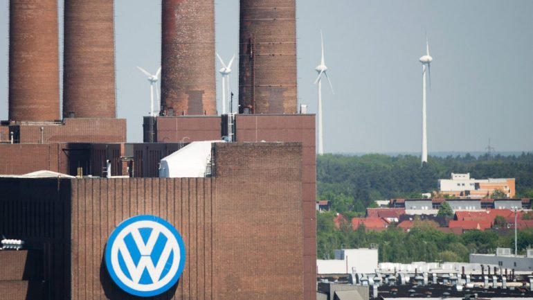 A Volkswagen instalou um software nos automóveis que falseava os resultados dos testes de emissões de gases