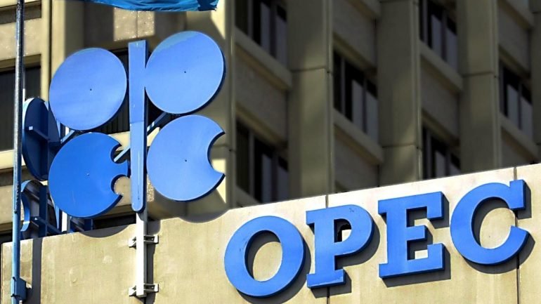 A estimativa da OPEC prevê que a procura mundial crescerá em 1,15 milhões de barris por dia