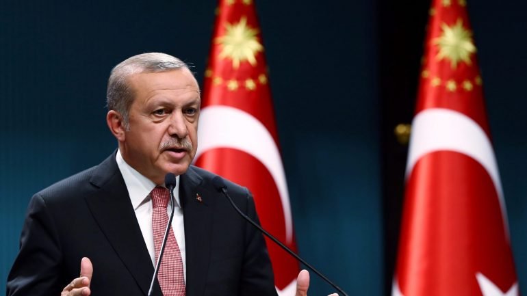 O presidente da Turquia argumentou que vai introduzir a pena de morte porque é uma exigência do povo turco