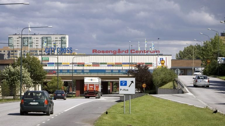 O ataque aconteceu no Rosengård Centrum, em Malmö, na Suécia