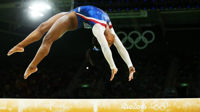 Simone Biles já ganhou medalhas de ouro no all-around, salto e na competição por equipas, no Rio de Janeiro