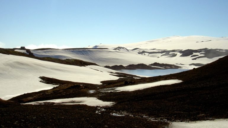 A paisagem gelada e serena do glaciar Mýrdalsjökull, que cobre parte do Katla