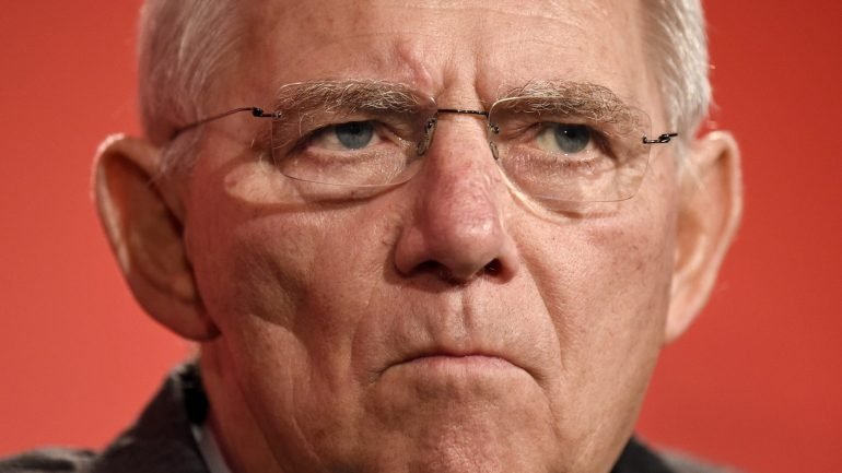 Wolfgang Schäuble não constava da lista das 50 figuras mais poderosos da economia nacional, publicada pelo Negócios em 2015.
