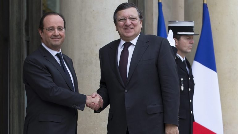&quot;Eles, os europeus, sabem que precisam de nós e portanto isso paga-se&quot;, disse François Hollande