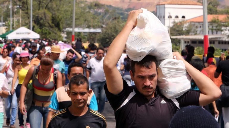 A reabertura da fronteira foi acordada a 11 de agosto entre Maduro e o Presidente da Colômbia