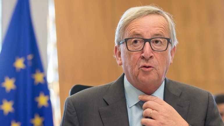 Jean-Claude Junker apresenta o estado da União dois dias antes de se reunir, em Bratislava, com 27 líderes da União Europeia