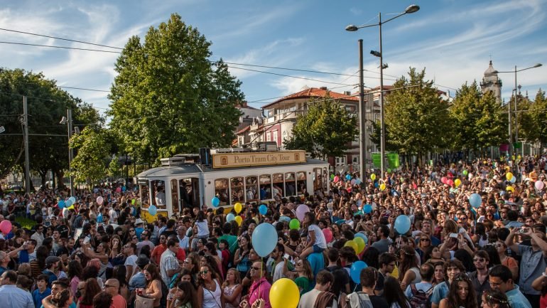 O NOS em D'Bandada é o São João da Música do Porto, com dezenas de concertos gratuitos no centro da cidade