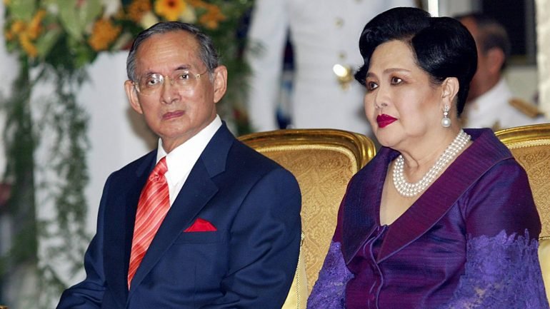 Monarca era encarado como um garante da estabilidade da Tailândia, apesar dos muitos golpes que o país tem sofrido
