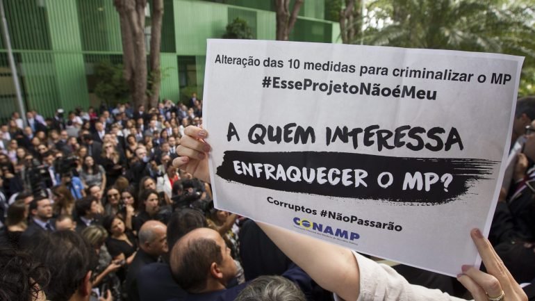 O escândalo Petrobras levou à queda de Eduardo Cunha, agora ex-presidente da Câmara dos Deputados do Brasil