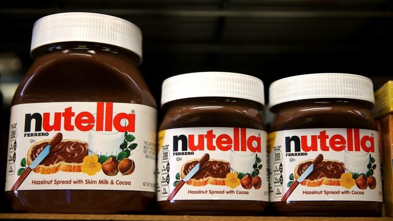 A Ferrero explicou que a o óleo de palma usado na Nutella é refinado abaixo dos 200 graus e a uma pressão muito baixa